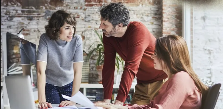 What Administrative Assistants Really Want to Know About FM